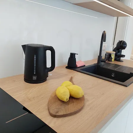 Apartma Linden House *