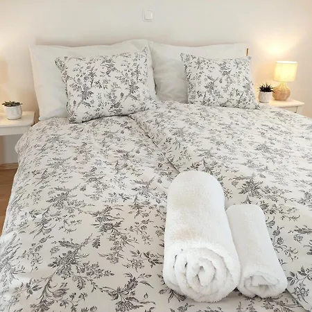 Apartma Linden House