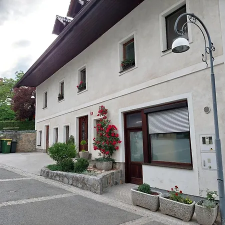 Linden House Daire Bled