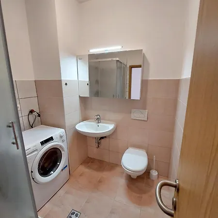 Apartma Linden House
