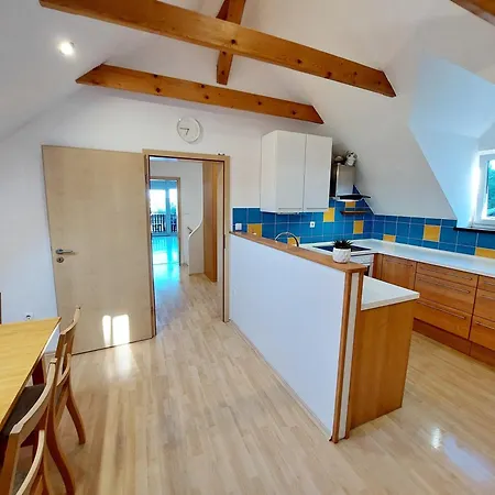 Apartman Linden House